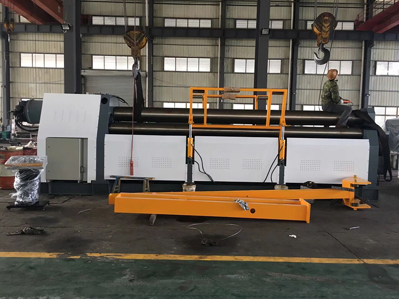 Case of plate rolling machine